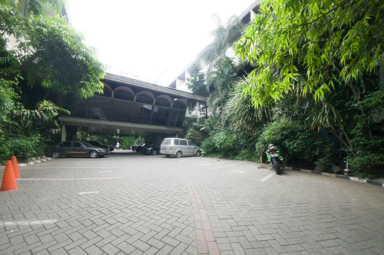 New Grand Park Hotel Surabaya Exterior photo