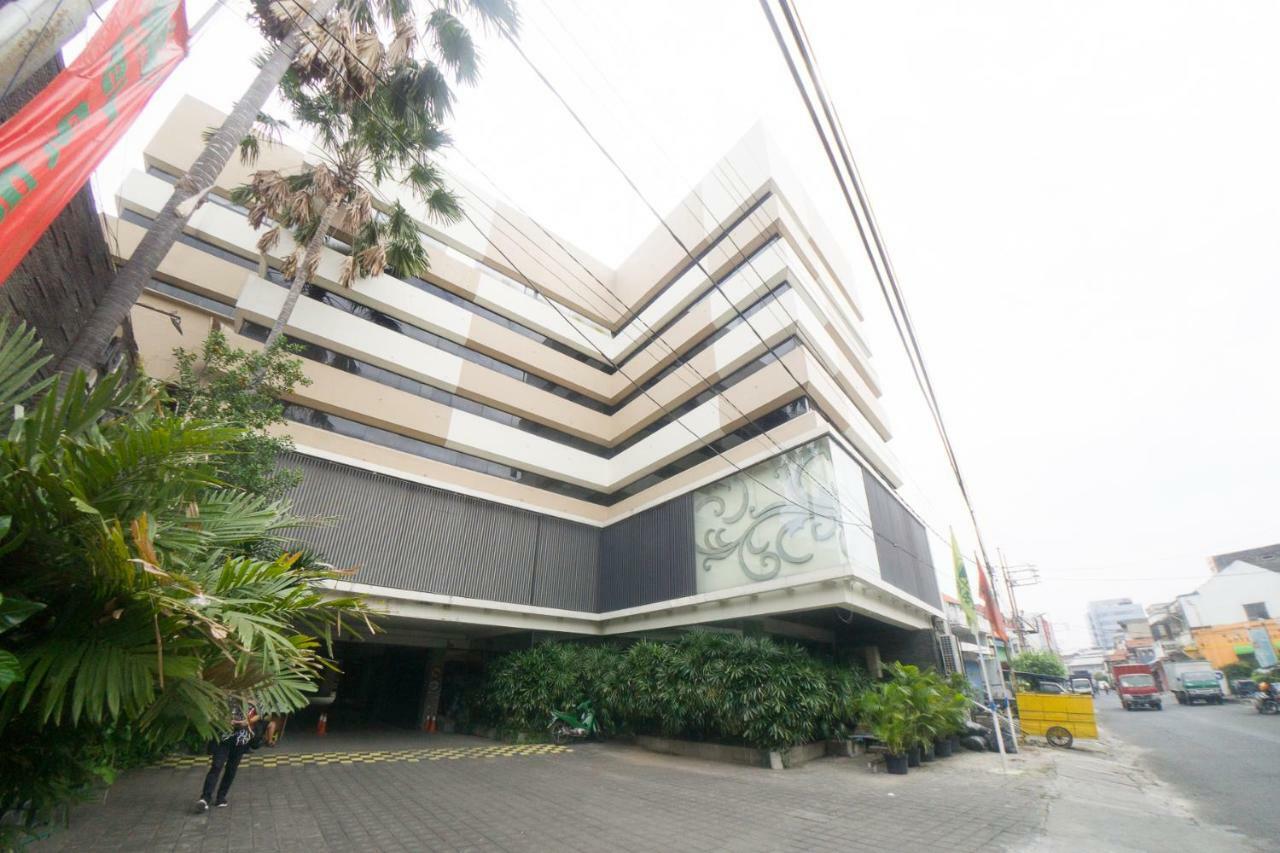 New Grand Park Hotel Surabaya Exterior photo